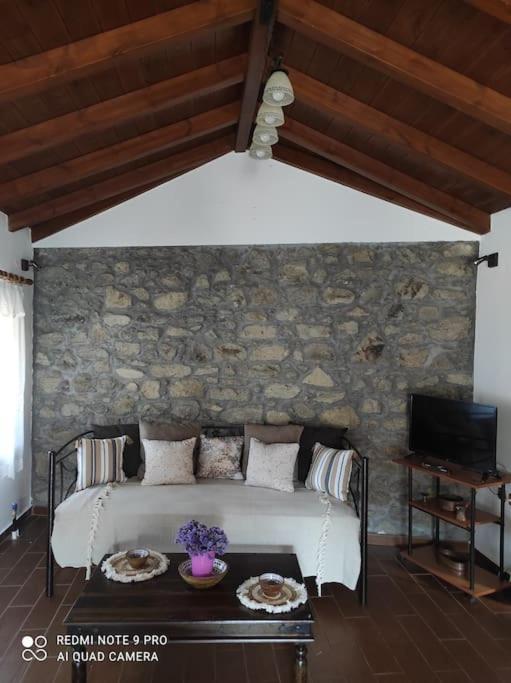 Villa Petroula Kontias Dış mekan fotoğraf